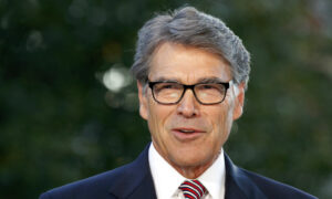 Rick Perry looks forward on Texas sports betting